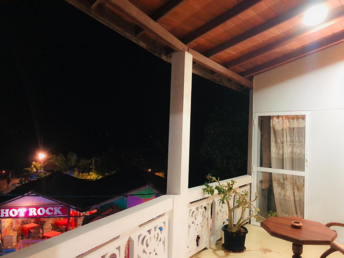 مبيت وإفطار أونا واتونا Blue Sea View المظهر الخارجي الصورة