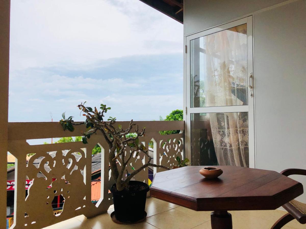 مبيت وإفطار أونا واتونا Blue Sea View المظهر الخارجي الصورة